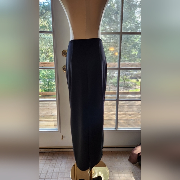 Madison & Co womens skirt size Small - Picture 2 of 4